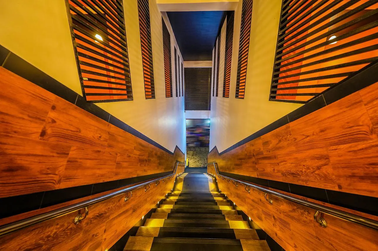 Golden Pier City Hotel Colombo