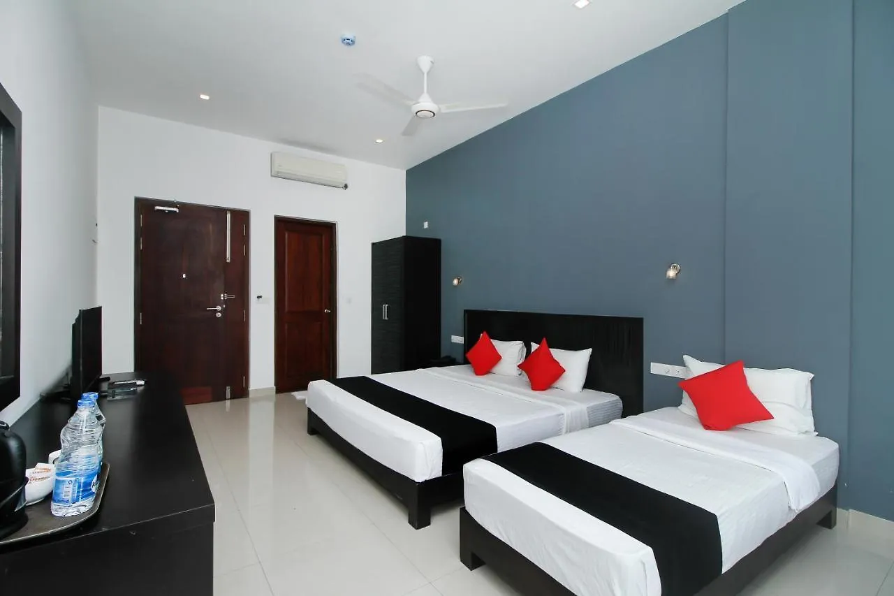Golden Pier City Hotel Colombo