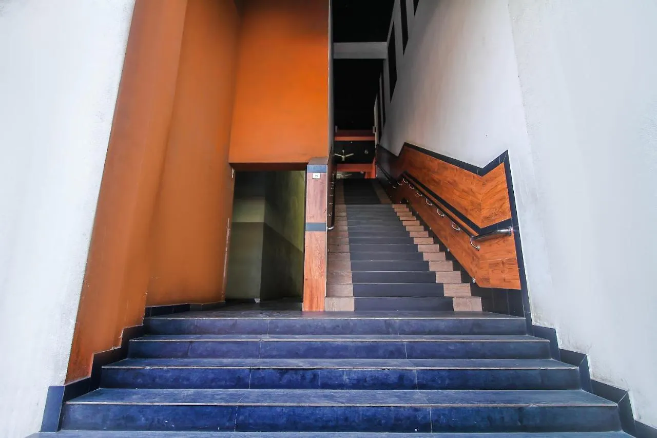 Golden Pier City Hotel Colombo